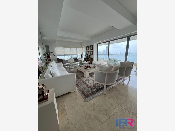APARTAMENTO EN ARRIENDO EN CASTILLOGRANDE
