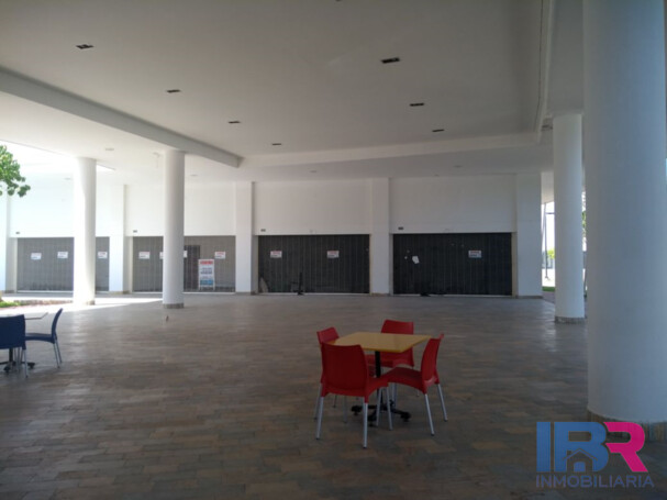 LOCAL  Y OFICINA EN ARRIENDO EN MAZANILLO