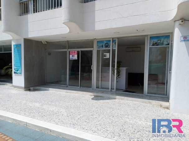 LOCAL EN VENTA EN EL LAGUITO