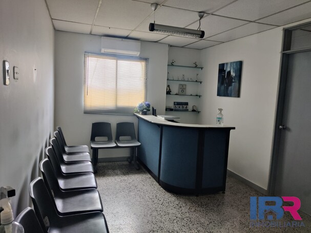CONSULTORIO EN VENTA EN BOCAGRANDE