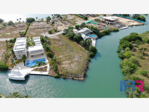 LOTE EN VENTA EN BARU