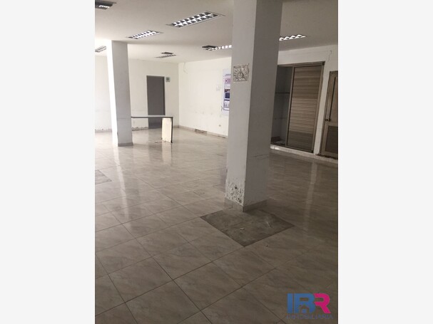 LOCAL EN VENTA EN PIE DE LA POPA