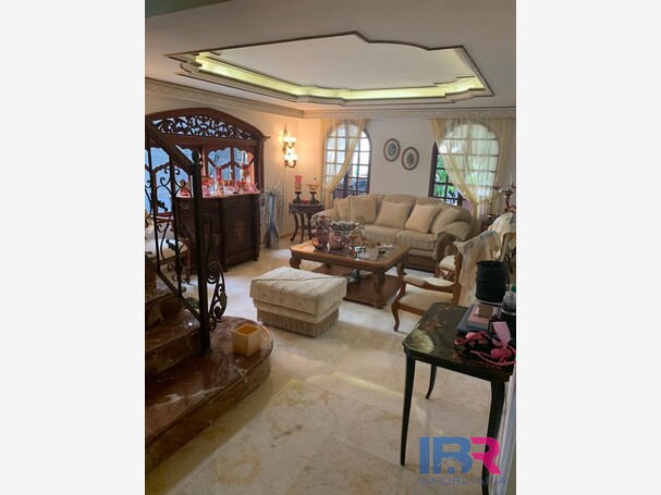 CASA EN VENTA EN MANGA