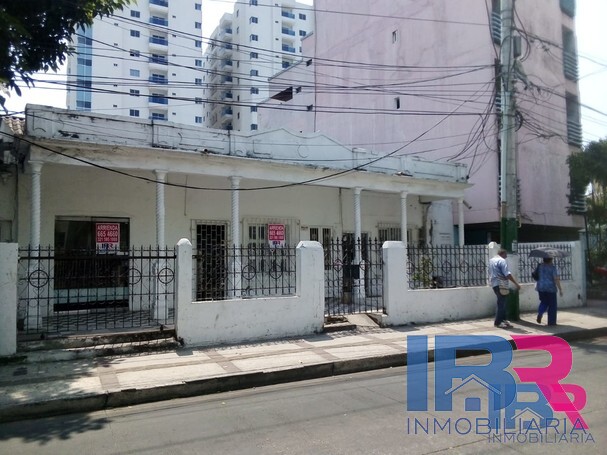 CASA EN VENTA EN MANGA