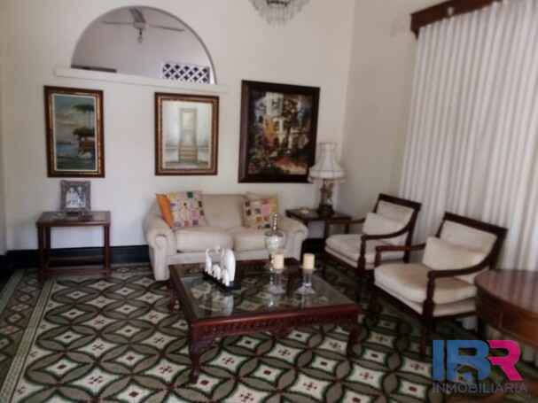 CASA COMERCIAL EN ARRIENDO EN PIE DE LA POPA