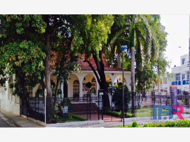 CASA EN VENTA EN PIE DE LA POPA