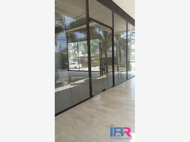 LOCAL EN ARRIENDO EN MANGA