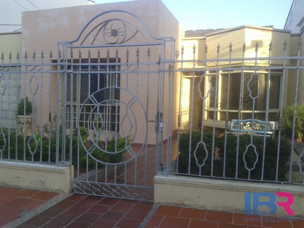CASA EN VENTA EN PIE DE LA POPA
