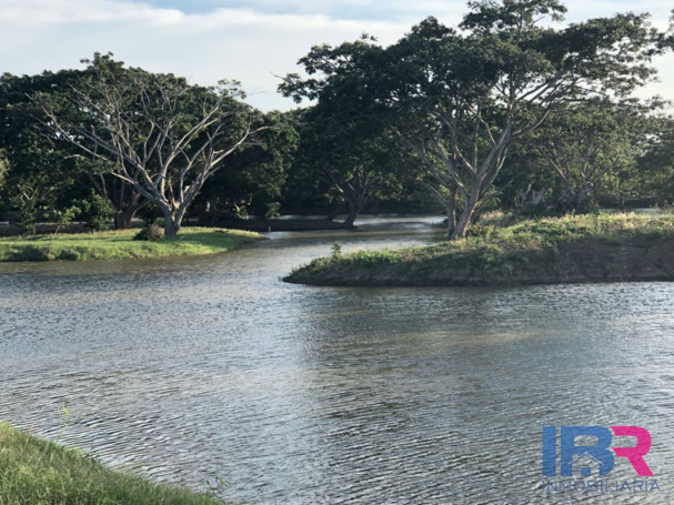 Lote en Venta en Punta Canoa