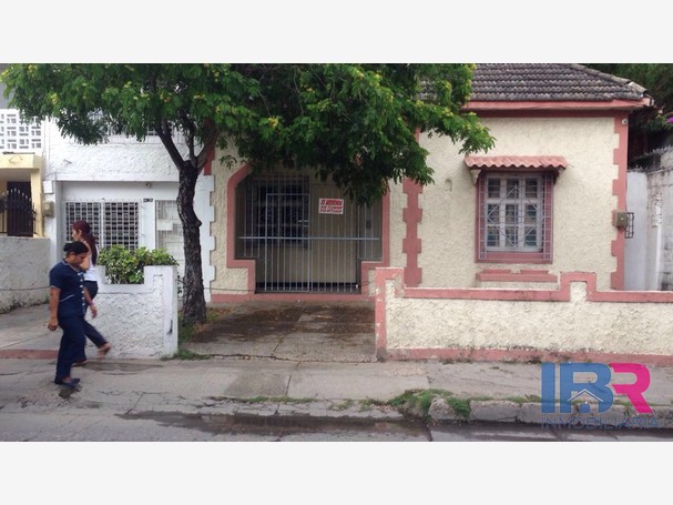 CASA EN VENTA EN MANGA