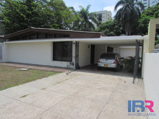 CASA EN VENTA EN BOCAGRANDE