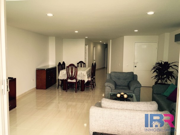 APARTAMENTO EN VENTA EN EL LAGUITO