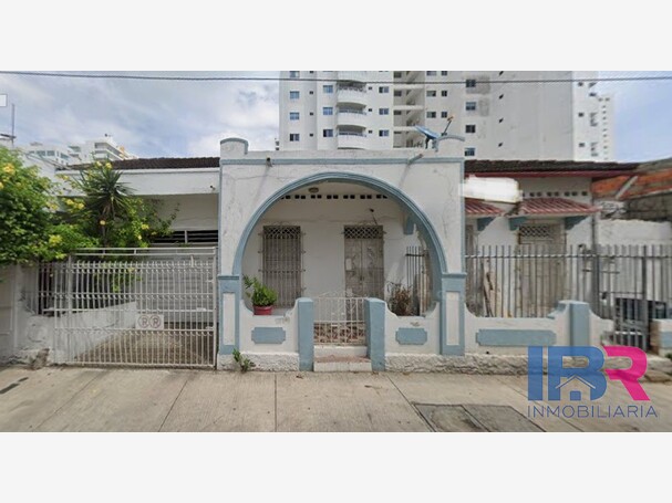 CASA EN VENTA EN MANGA