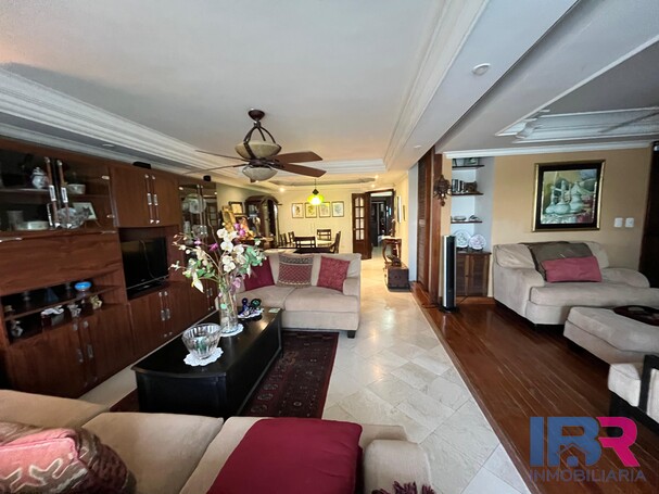 APARTAMENTO EN VENTA EN EL LAGUITO