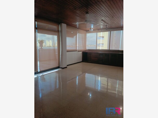 APARTAMENTO EN ARRIENDO EN BOCAGRANDE