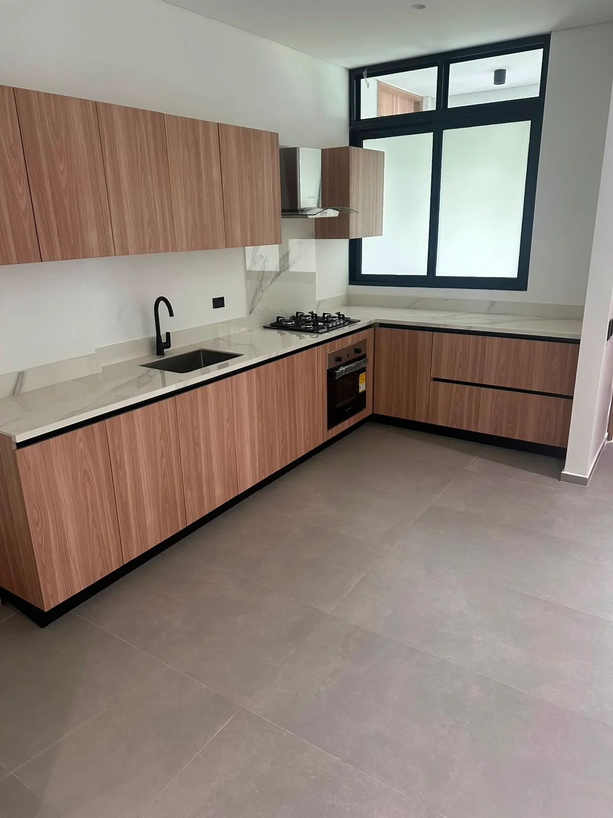 APARTAMENTO EN ARRIENDO EN CASTILLOGRANDE