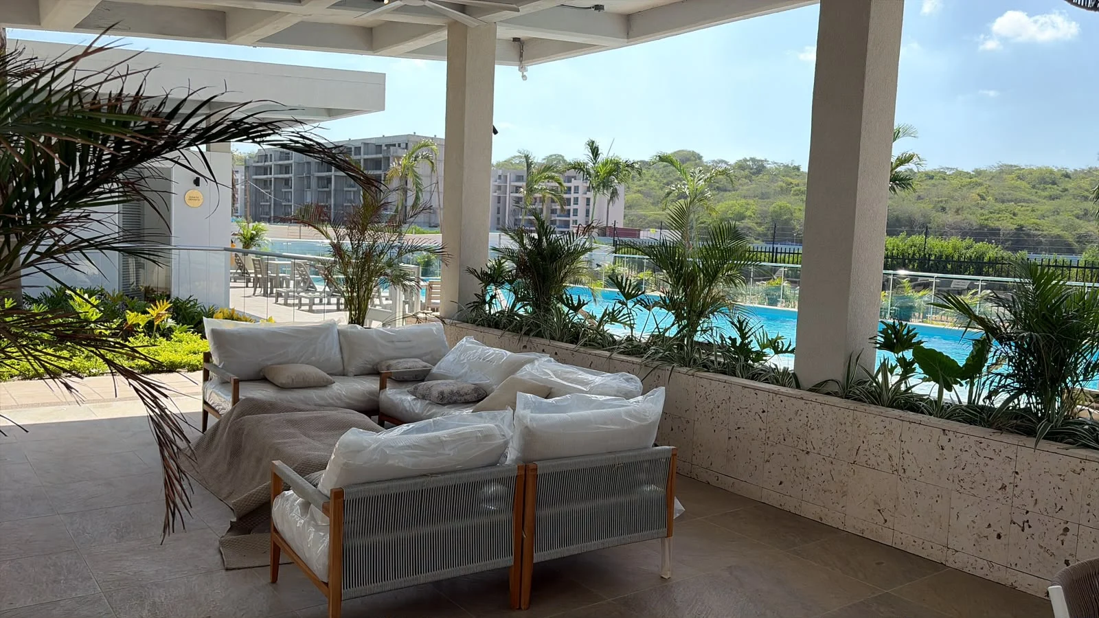 APARTAMENTO EN ARRIENDO EN SERENA DEL MAR