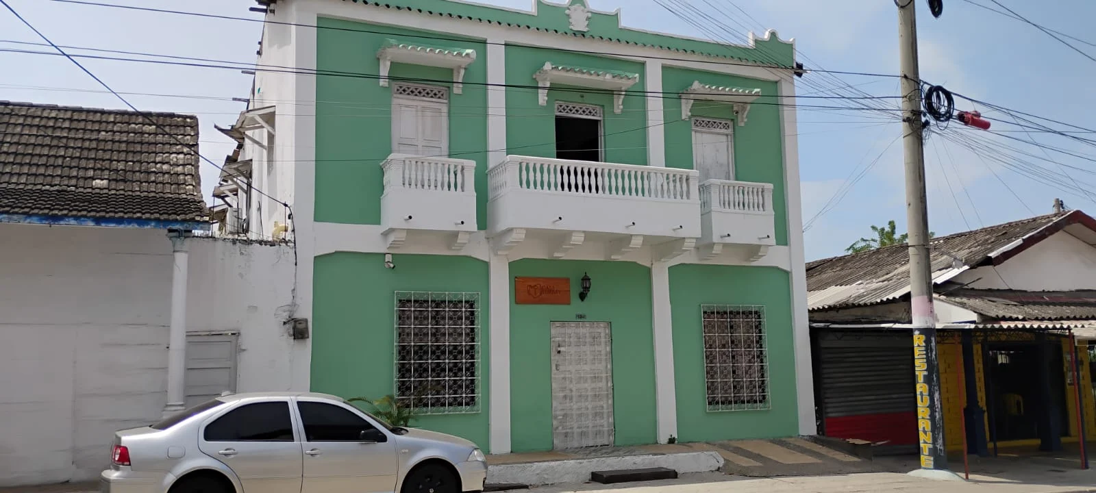 CASA EN VENTA EN TORICES