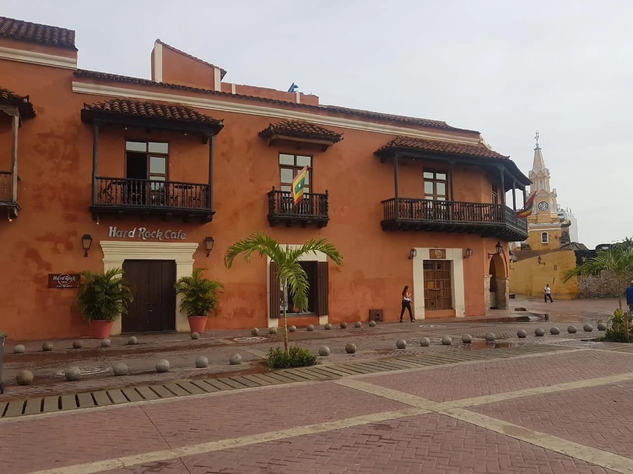 EDIFICIO EN ARRIENDO EN EL CENTRO HISTORICO