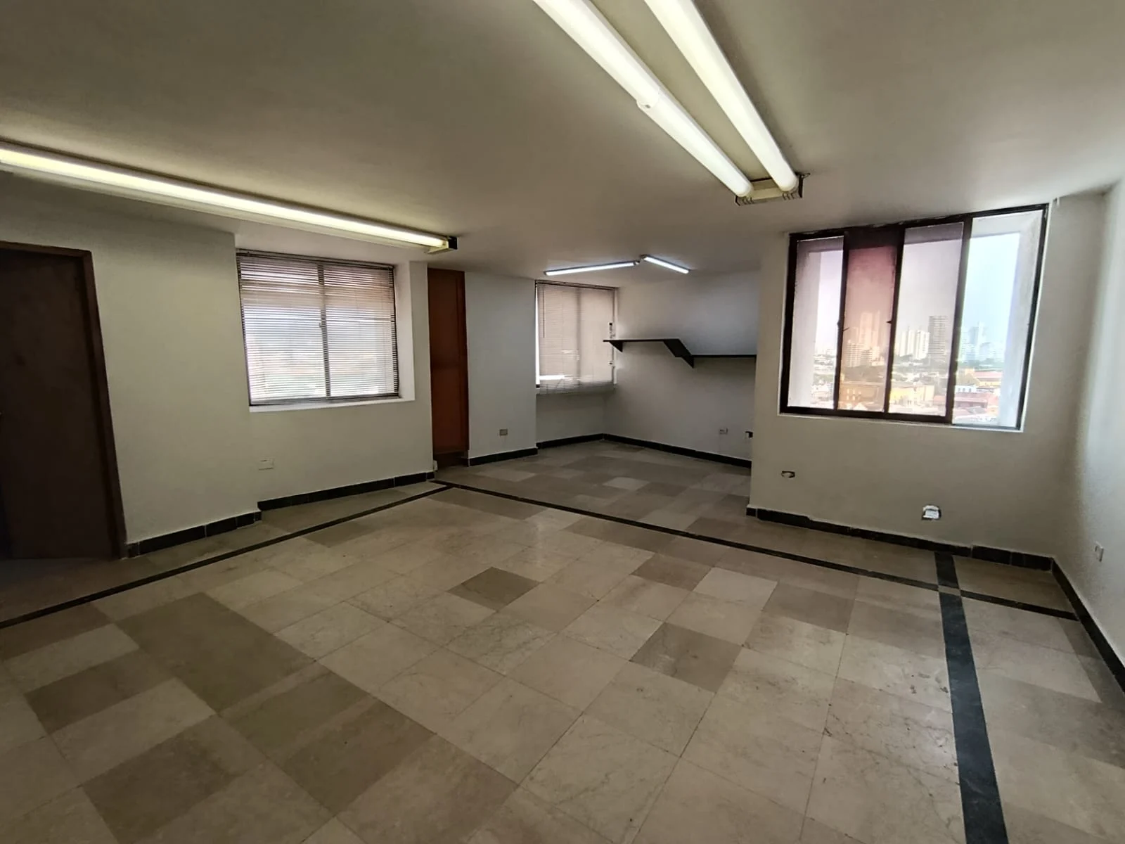 OFICINA EN ARRIENDO EN CENTRO HISTORICO