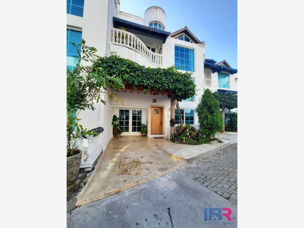 CASA EN VENTA EN LA BOQUILLA