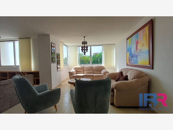 APARTAMENTO EN ARRIENDO EN EL LAGUITO