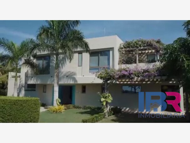 CASA EN VENTA EN BARU