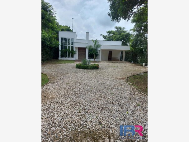 CASA EN ARRIENDO EN ZONA NORTE