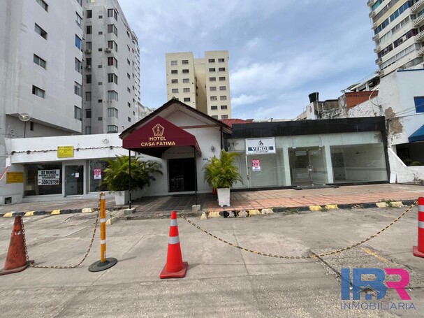 CASA EN VENTA EN BOCAGRANDE
