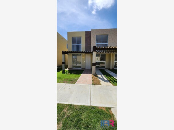 CASA EN ARRIENDO EN ZONA NORTE