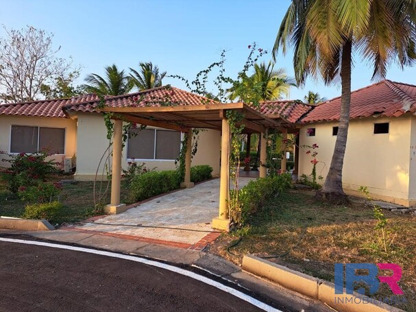 CASA EN ARRIENDO EN ZONA NORTE