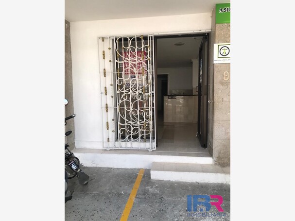 LOCAL EN ARRIENDO EN AVENIDA PEDRO DE HEREDIA