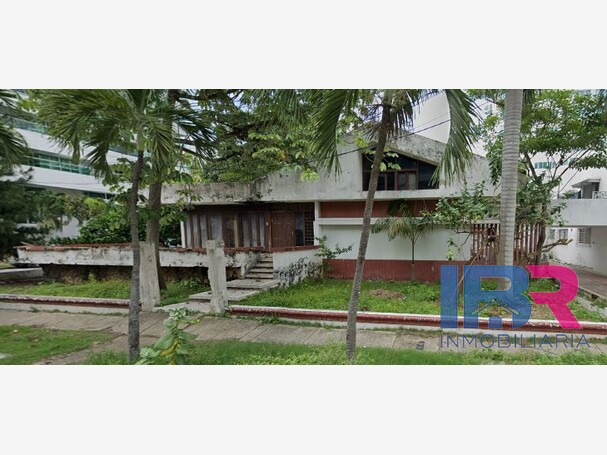 CASA EN VENTA EN CASTILLOGRANDE