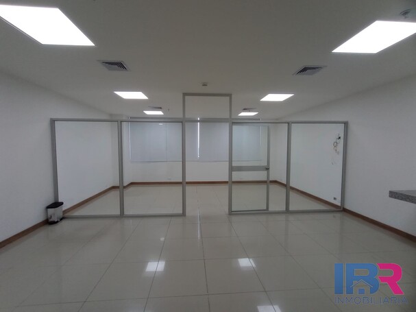 OFICINA EN ARRIENDO EN EL BOSQUE