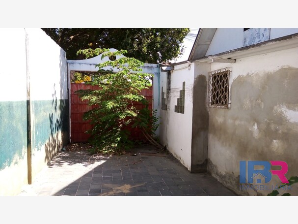 CASA COMERCIAL EN ARRIENDO EN CANAPOTE